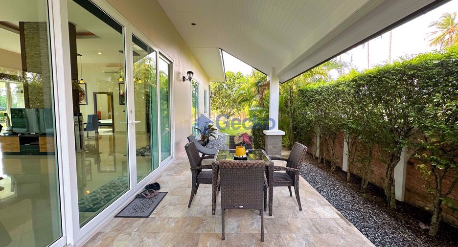For sale 4 bedrooms house in Bang Lamung, Chonburi