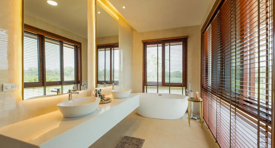 For rent and for sale 7 bedrooms house in Saraphi, Chiang Mai