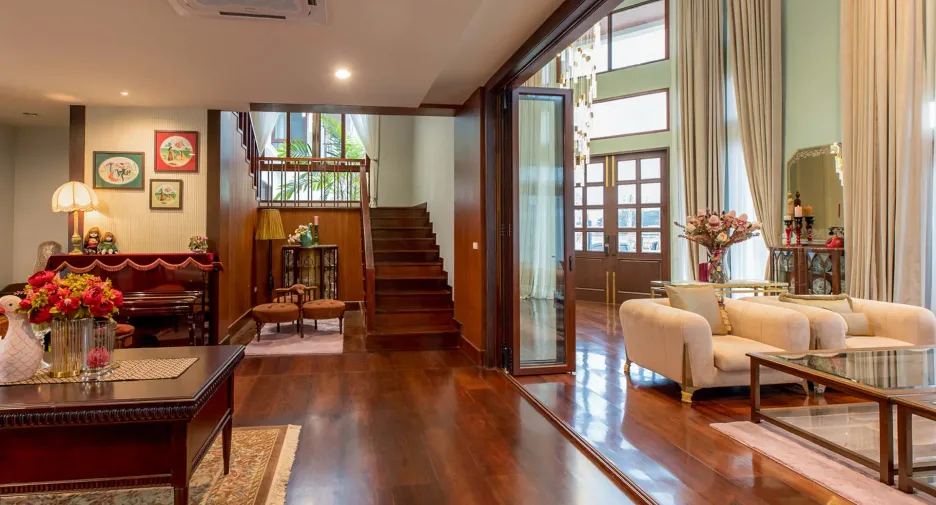 For rent and for sale 7 bedrooms house in Saraphi, Chiang Mai