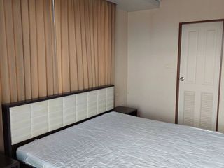 For sale 2 bed condo in Khlong Toei, Bangkok