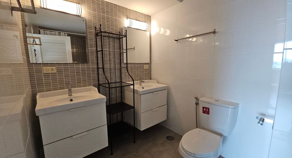 À vendre 3 chambres condo à Watthana, Bangkok