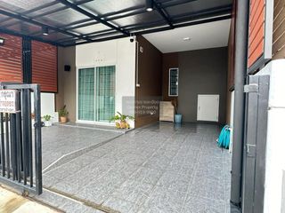 Продажа 3 спальни таунхаус в Pak Kret, Нонтабури