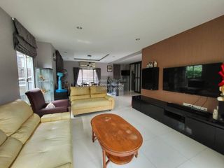 Casa en venta de 3 habitaciones en Suan Luang, Bangkok