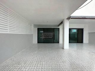 Продажа 4 спальни таунхаус в Mueang Nonthaburi, Нонтабури