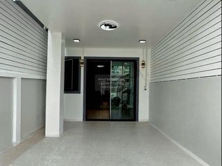 Продажа 2 спальни таунхаус в Mueang Nonthaburi, Нонтабури