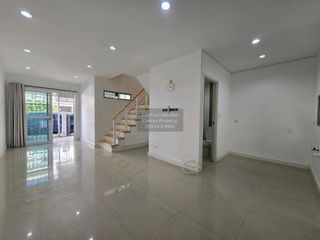 For sale 3 bedrooms townhouse in Bang Phli, Samut Prakan