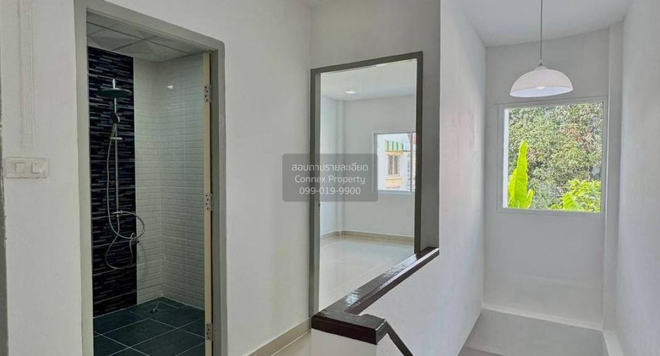 Casa adosada en venta de 2 habitaciones en Mueang Nonthaburi, Nonthaburi