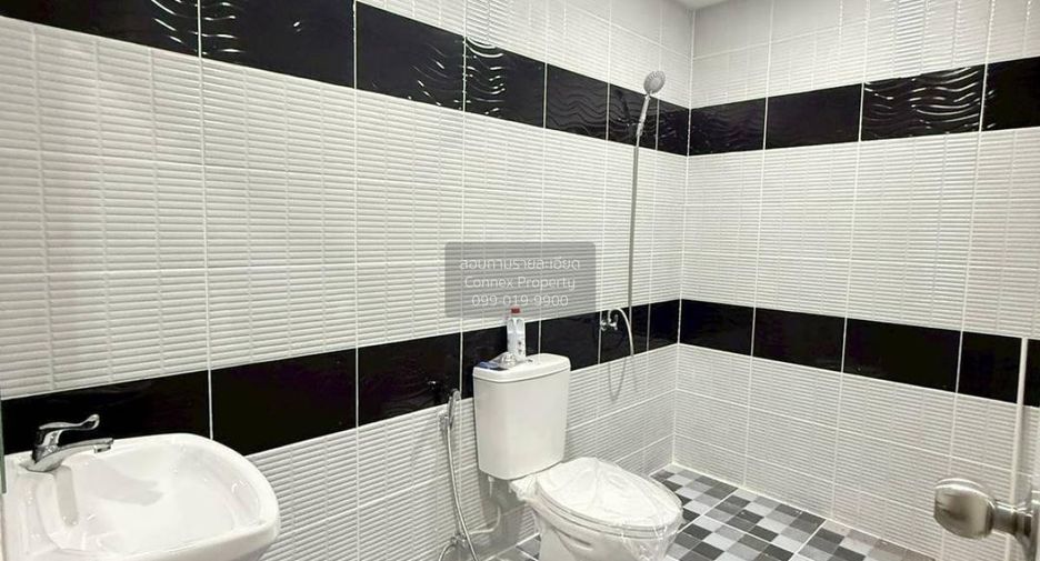 For sale 3 bedrooms townhouse in Bang Bua Thong, Nonthaburi