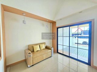 Casa adosada en venta de 2 habitaciones en Bang Bua Thong, Nonthaburi