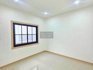 Casa adosada en venta de 2 habitaciones en Bang Bua Thong, Nonthaburi