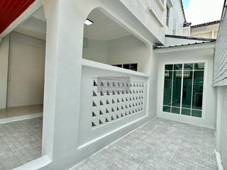 出售 4 卧室 联排别墅 在 Bang Bua Thong, Nonthaburi