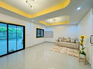 出售 4 卧室 联排别墅 在 Bang Bua Thong, Nonthaburi