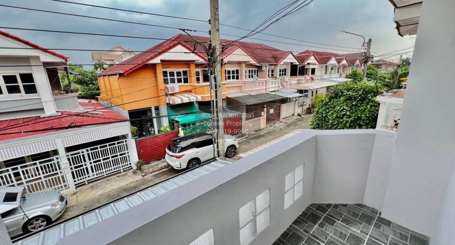 À vendre 3 chambres maison de ville à Bang Kruai, Nonthaburi