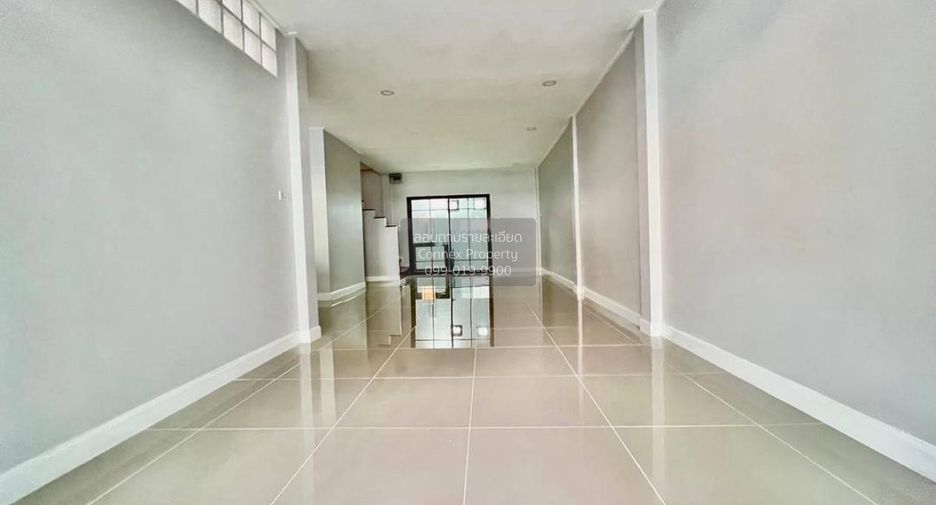 À vendre 3 chambres maison de ville à Bang Kruai, Nonthaburi