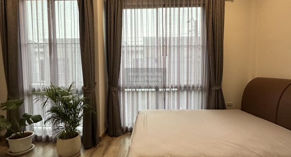 For rent 2 bedrooms townhouse in Sai Mai, Bangkok