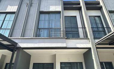 For rent 2 bedrooms townhouse in Sai Mai, Bangkok