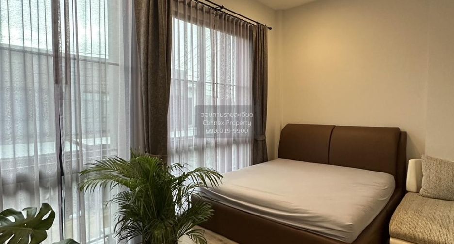 For rent 2 bedrooms townhouse in Sai Mai, Bangkok