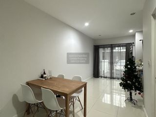 Casa adosada en alquiler de 2 habitaciones en Sai Mai, Bangkok