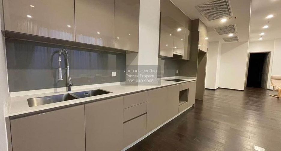 For rent 4 bedrooms condo in Bang Na, Bangkok