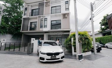 ให้เช่า 3 ห้องนอน ทาวน์เฮ้าส์ ใน สะพานสูง, กรุงเทพฯ