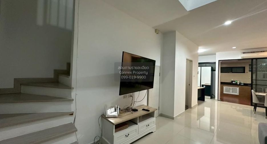 For rent 3 bedrooms townhouse in Bang Phli, Samut Prakan