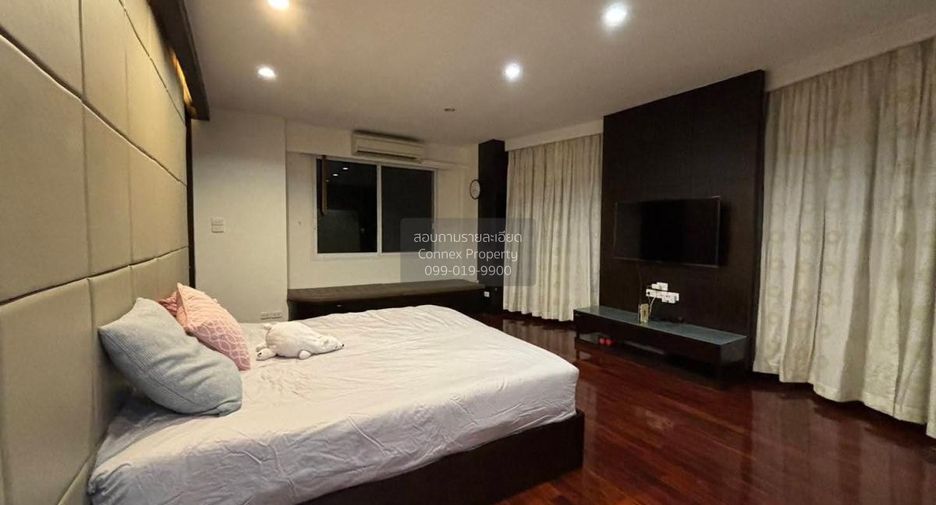 À louer 3 chambres maison à Bang Kapi, Bangkok