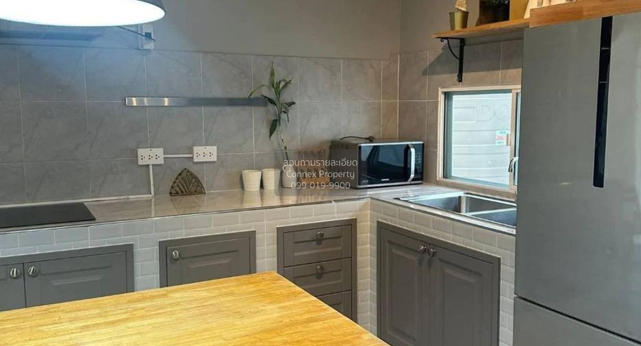 For rent 3 bedrooms house in Bang Na, Bangkok