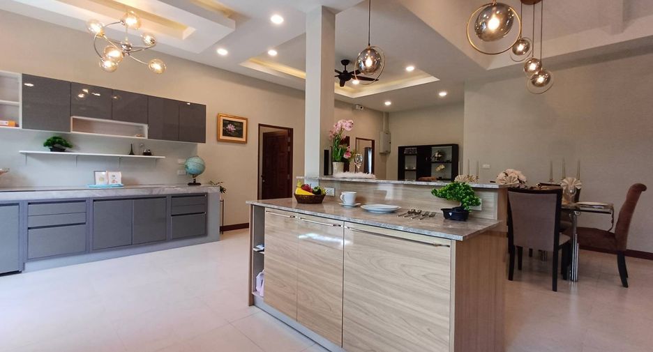 À vendre 3 chambres maison à East Pattaya, Pattaya