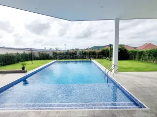 For sale 5 bedrooms house in Bang Saray, Pattaya
