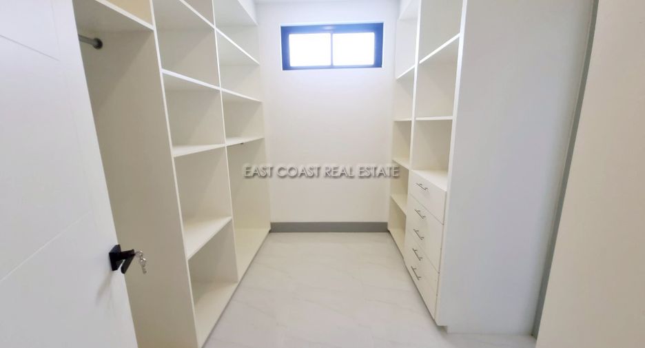 Продажа 5 спальни дом в Саттахип, Чонбури
