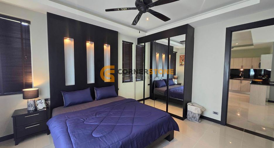 For sale 4 bedrooms house in East Pattaya, Pattaya
