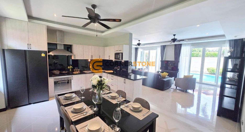 For sale 4 bedrooms house in East Pattaya, Pattaya