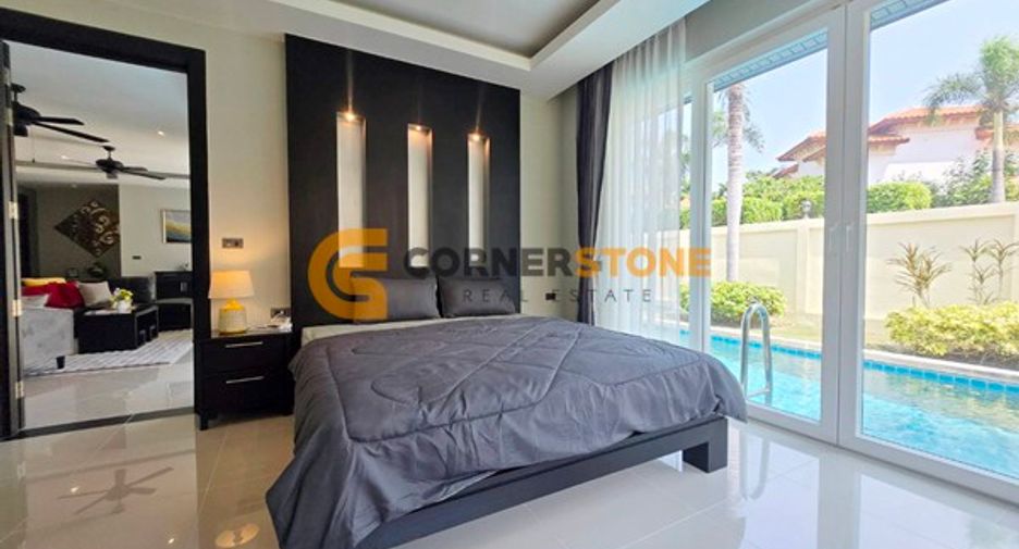 For sale 4 bedrooms house in East Pattaya, Pattaya