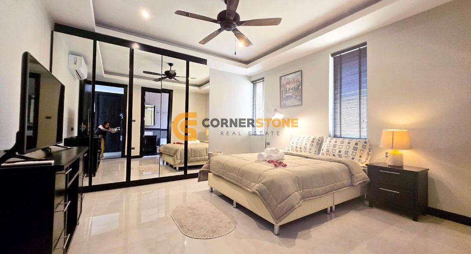 For sale 4 bedrooms house in East Pattaya, Pattaya