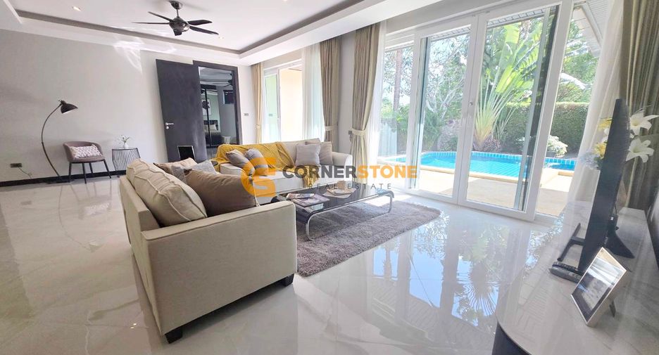 For sale 4 bedrooms house in East Pattaya, Pattaya