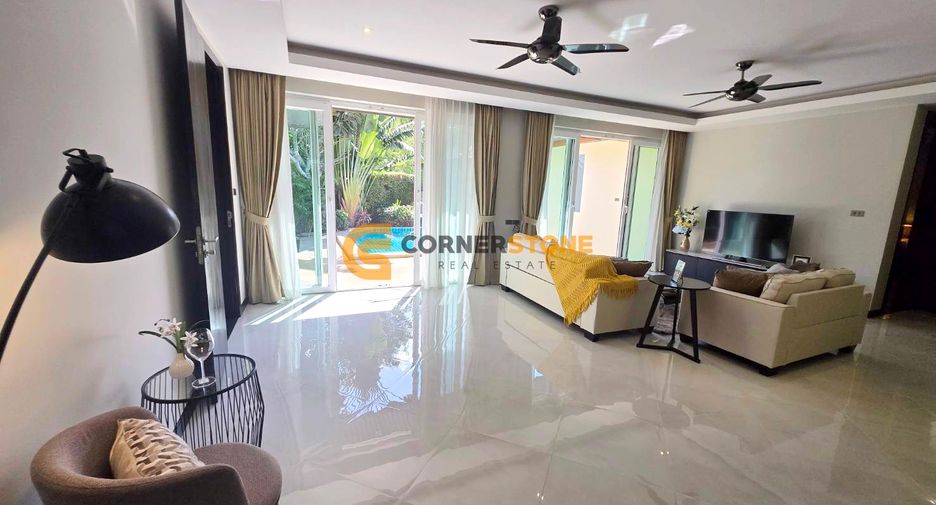 For sale 4 bedrooms house in East Pattaya, Pattaya