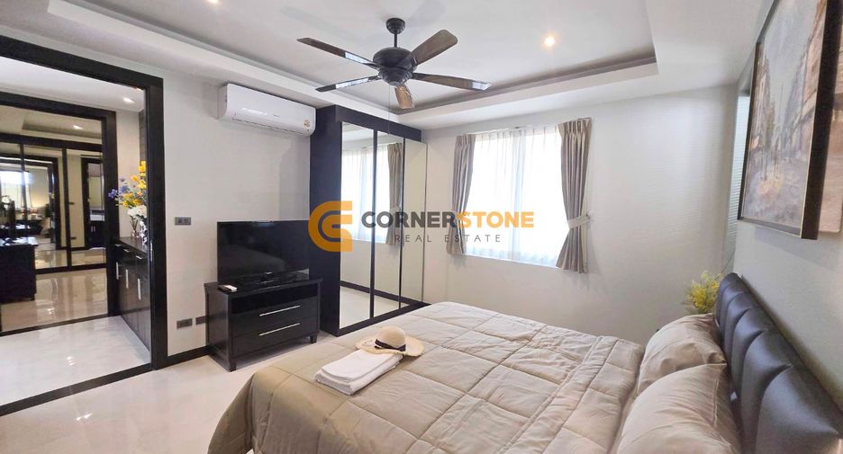For sale 4 bedrooms house in East Pattaya, Pattaya