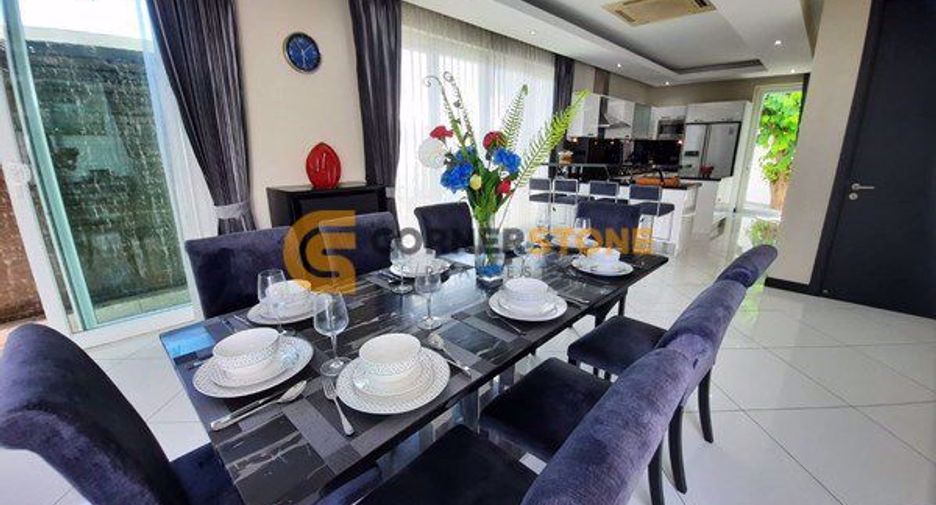 Haus zum Kauf mit 5 Zimmer in Bang Lamung, Chonburi