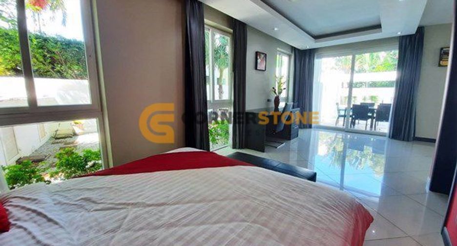 For sale 5 bedrooms house in Jomtien, Pattaya