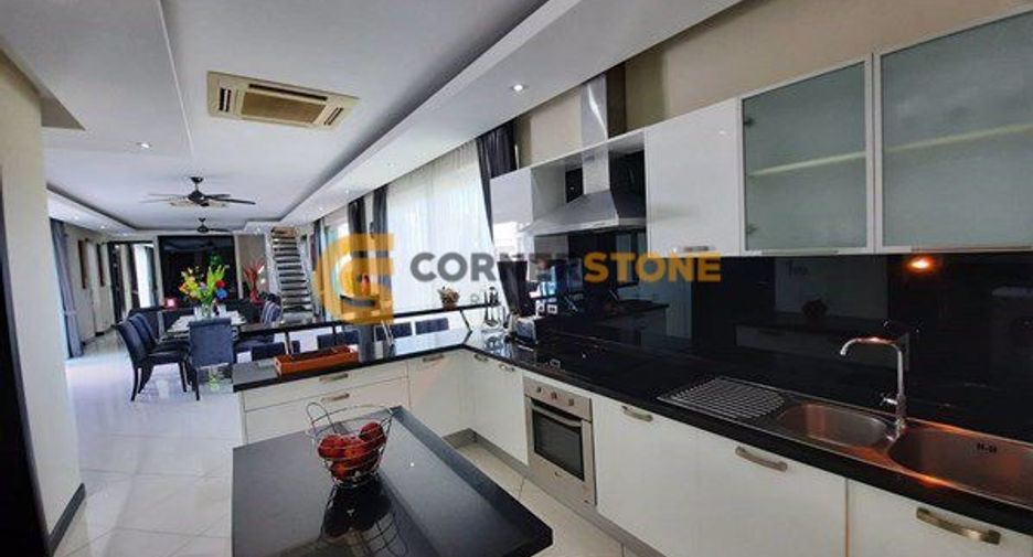 For sale 5 bedrooms house in Jomtien, Pattaya