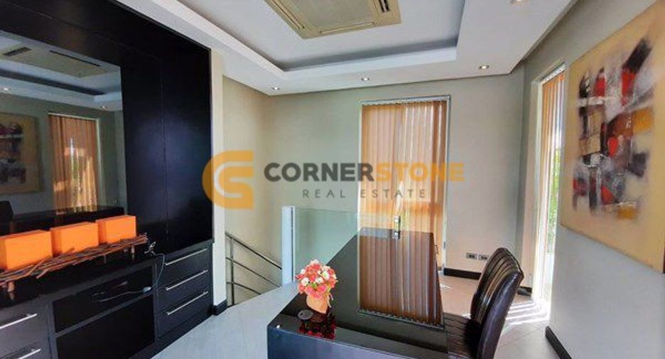 For sale 5 bedrooms house in Jomtien, Pattaya