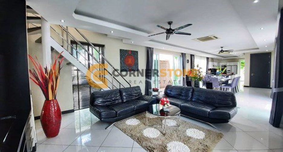 For sale 5 bedrooms house in Jomtien, Pattaya