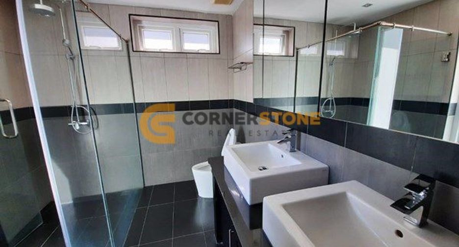 For sale 5 bedrooms house in Jomtien, Pattaya