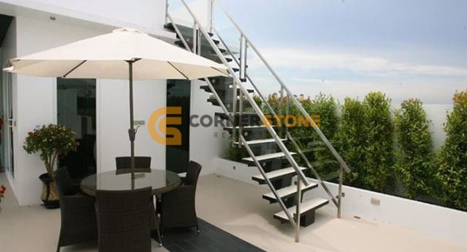 For sale 5 bedrooms house in Jomtien, Pattaya