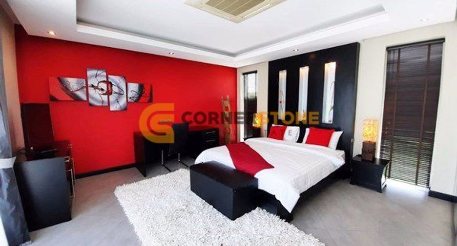 For sale 5 bedrooms house in Jomtien, Pattaya