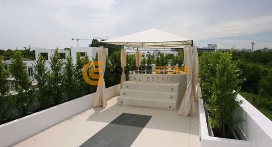 Haus zum Kauf mit 5 Zimmer in Bang Lamung, Chonburi