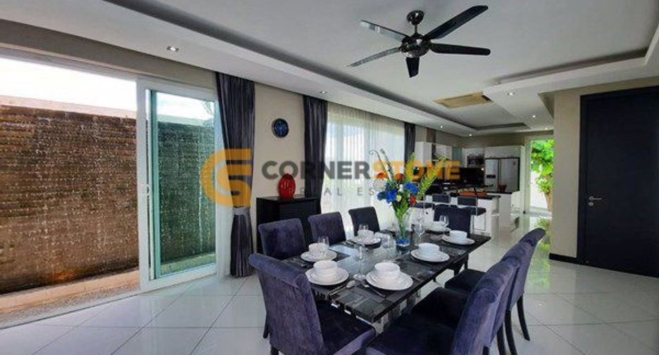 For sale 5 bedrooms house in Jomtien, Pattaya