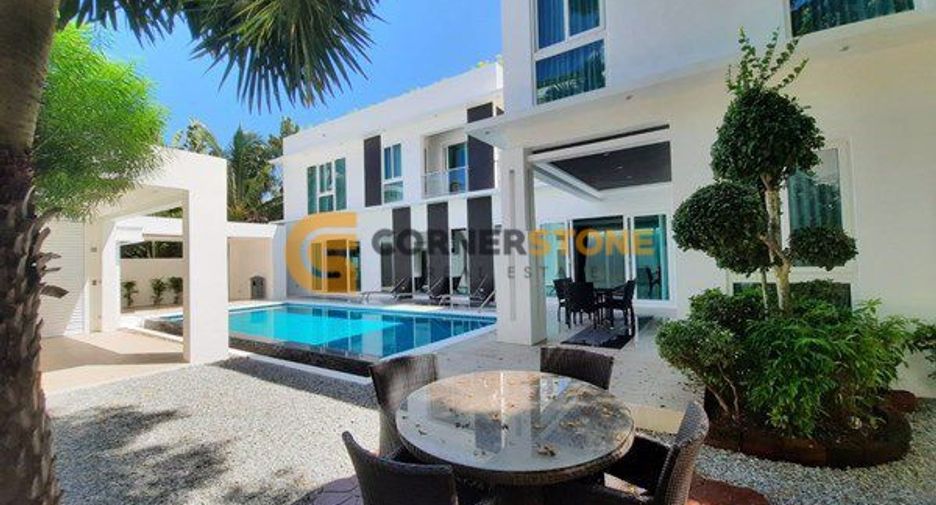For sale 5 bedrooms house in Jomtien, Pattaya