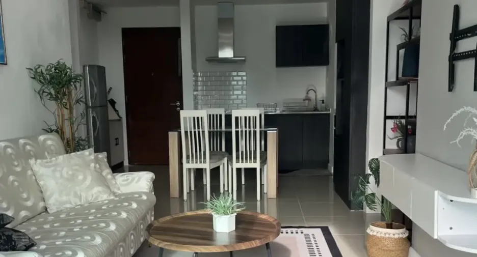 For rent そして for sale 2 ベッドルーム condo in Watthana, Bangkok