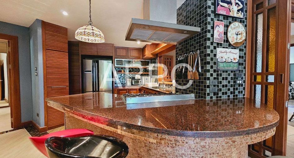 À vendre 3 chambres condo 